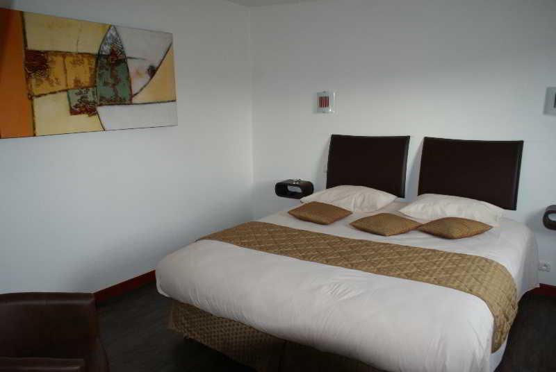 Hotel De L'Arrivee Guingamp Luaran gambar
